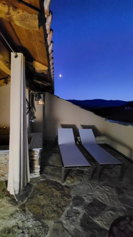 La Terrazza Naturas Con Romantica Mini Piscina Calda Sui Tetti Rossana Экстерьер фото