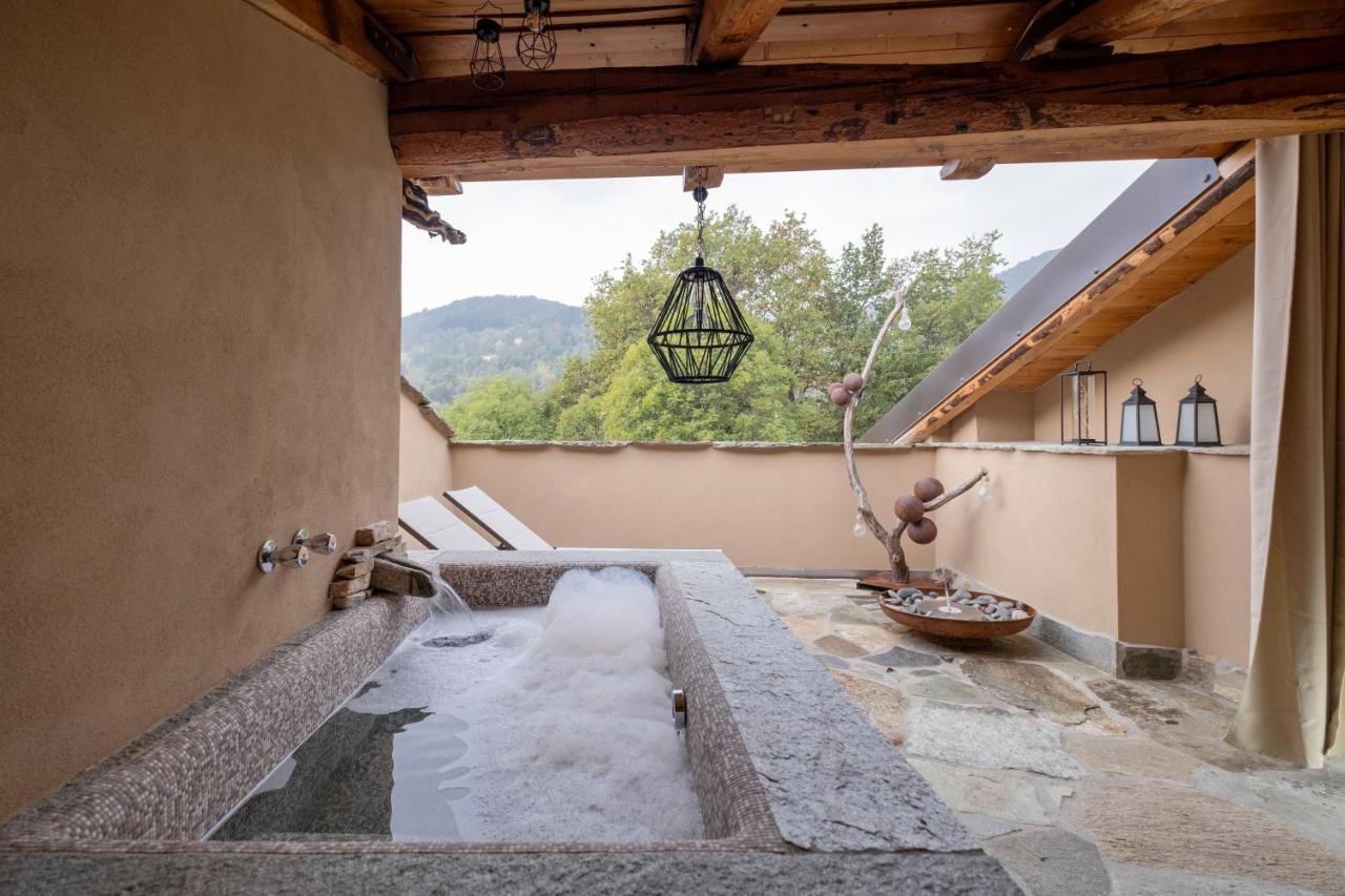 La Terrazza Naturas Con Romantica Mini Piscina Calda Sui Tetti Rossana Экстерьер фото